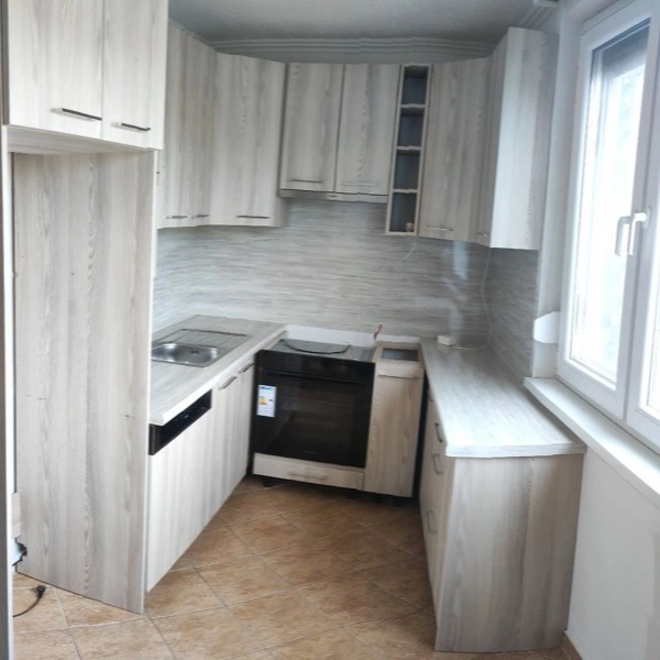 Egyedi készítésű és szabású konyhabútor